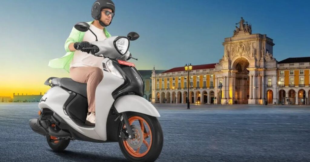 Yamaha Fascino 125 Hybrid